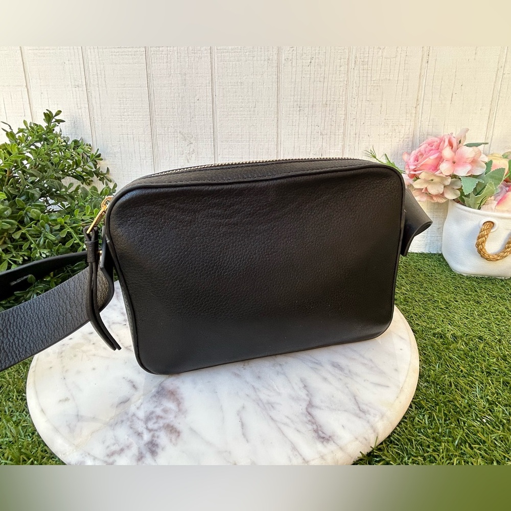 AllSaints Lucille Crossbody Bag black leather 
Gently used
$249 - Picture 14 of 16